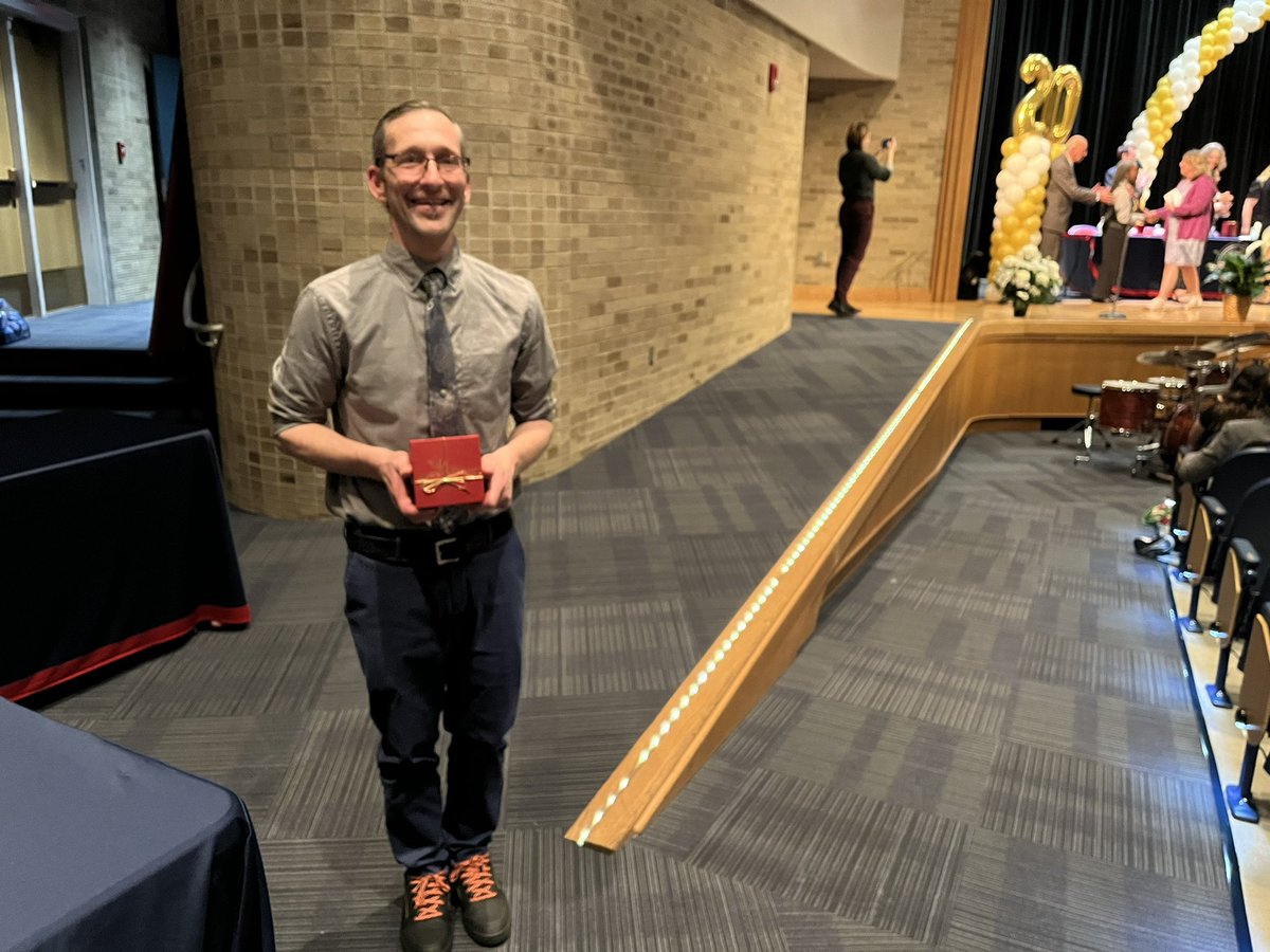 Congratulations to @JAscienceDept Chair Mr. Matt McQueen! Mr. McQueen was honored tonight as a top ten special honors group at the @SouthBendCSC Teacher of the Year Celebration!