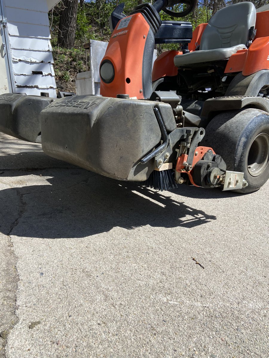 Deganator's tweet photo. Little DIY project today to try and help promote vertical growth in our bent grass greens. Vertical growth=thicker/healthier turf=truer rolling greens https://t.co/jkDreImUzM
