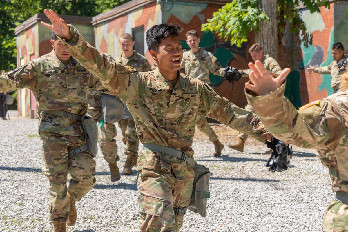 We are 6️⃣ weeks out from #CST2024! 

#CBRN training teaches Cadets important skills to respond to hazardous threats and use protective equipment. #AdvancedCamp 

@usarec | @TRADOC | @CG_ArmyROTC | @AmandaAzubuike