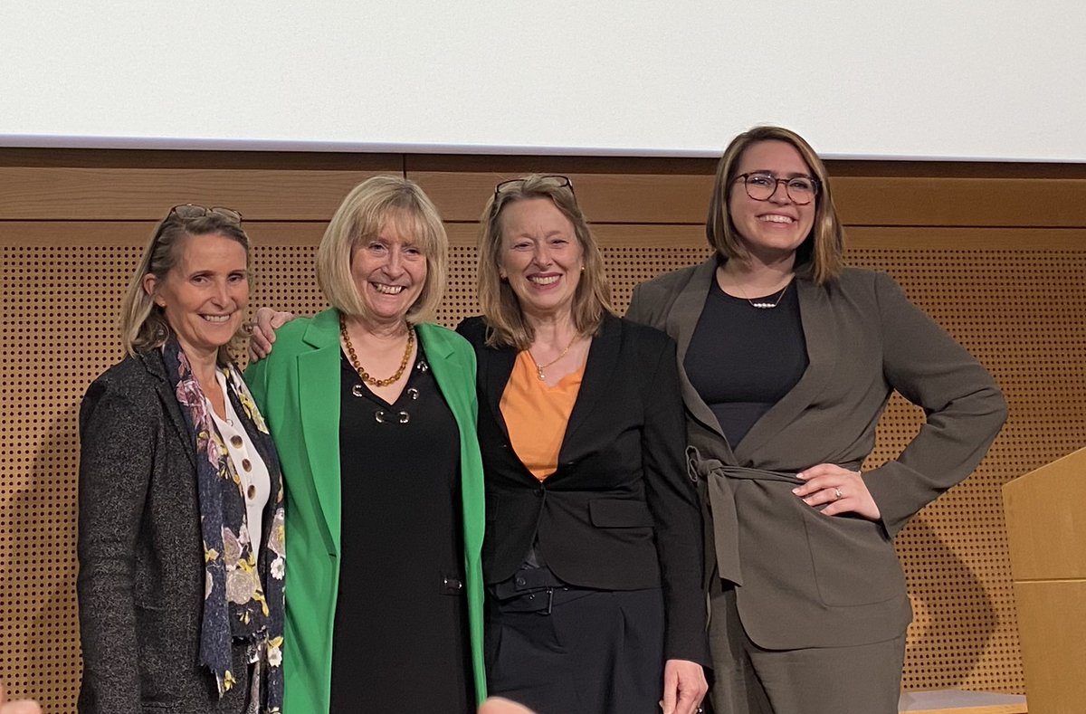 Amazing, strong women recognized at #OARSI2024 for their contributions to #osteoarthritis research: Drs. Tonia Vincent (basic sci), Krysia Dziedzic (lifetime achievement), Margreet Kloppenburg (clinical sci), & @KelseyHCollins (rising star)