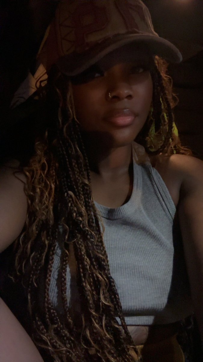 Jaspuhss's tweet photo. selfies been eating down lately 🫶🏾 https://t.co/H5ZPJOMOD5