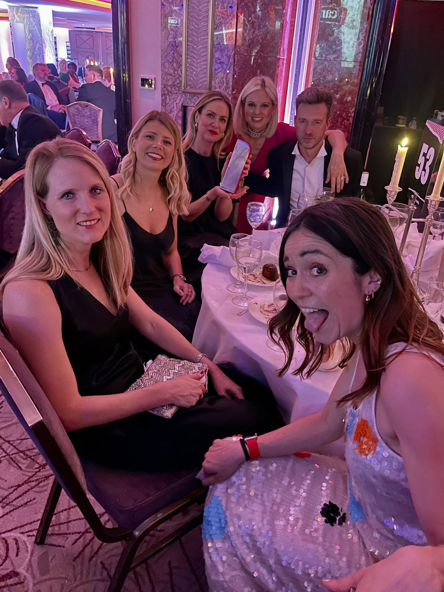 Goodstuffers powered up by the win for @OVOEnergy for @CxMediaAwards Product Innovation - Agency ⚡️our collaboration with @_AssemblyGlobal and @saatchiuk & @Hivestack , huge congrats all around. #cxmediaawards