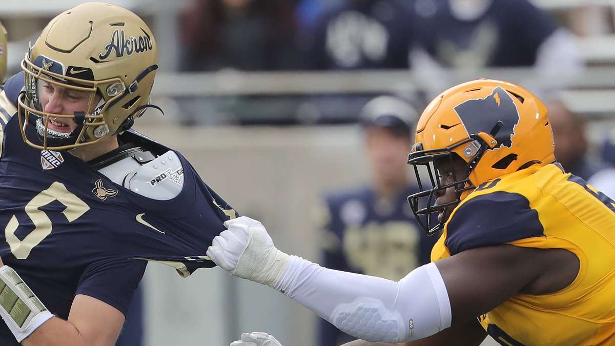 247Sports's tweet photo. 🔍 Under the radar 🔎
Here are 20 lesser-known transfers to watch in the portal's spring window, via @chris_hummer and @mzenitz, with perspective from sources across college football's player personnel space ✍️
https://t.co/wxFwtmWRsL @247SportsPortal https://t.co/wkMAkI2nbG