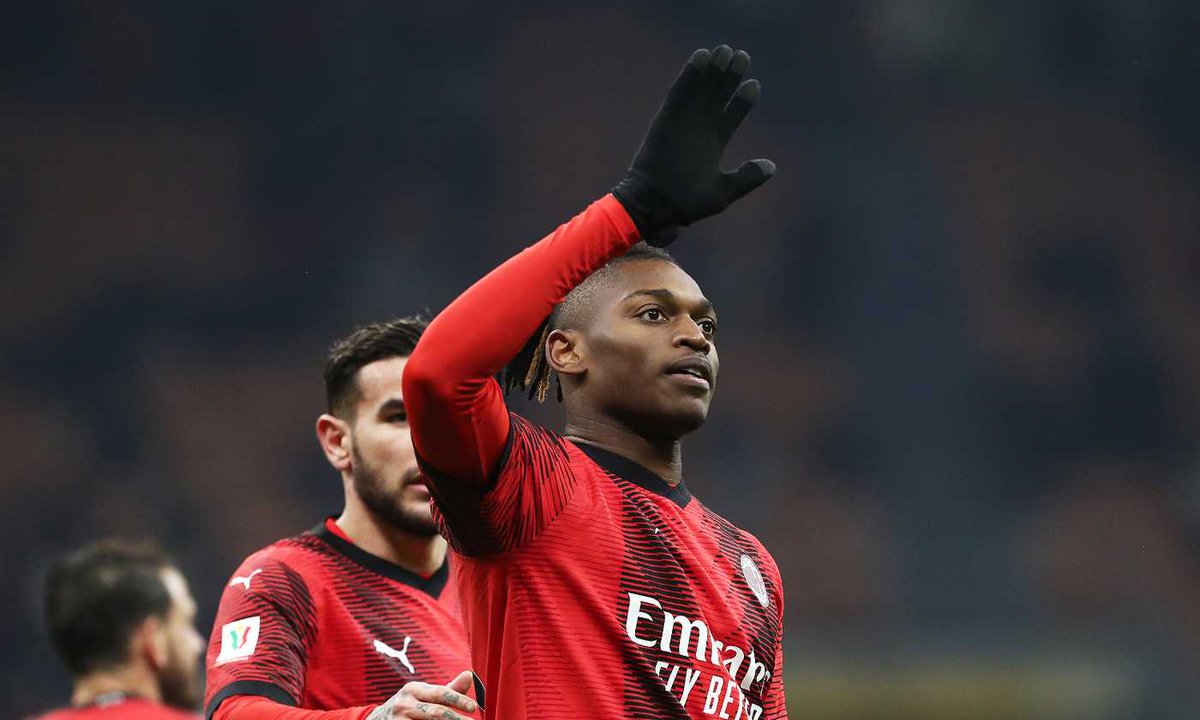 zazoomblog's tweet image. Milan Rafael Leao e compagni sotto la Curva Sud: obiettivo derby - #Milan #Rafael #compagni #sotto #Curva zazoom.it/2024-04-18/mil…