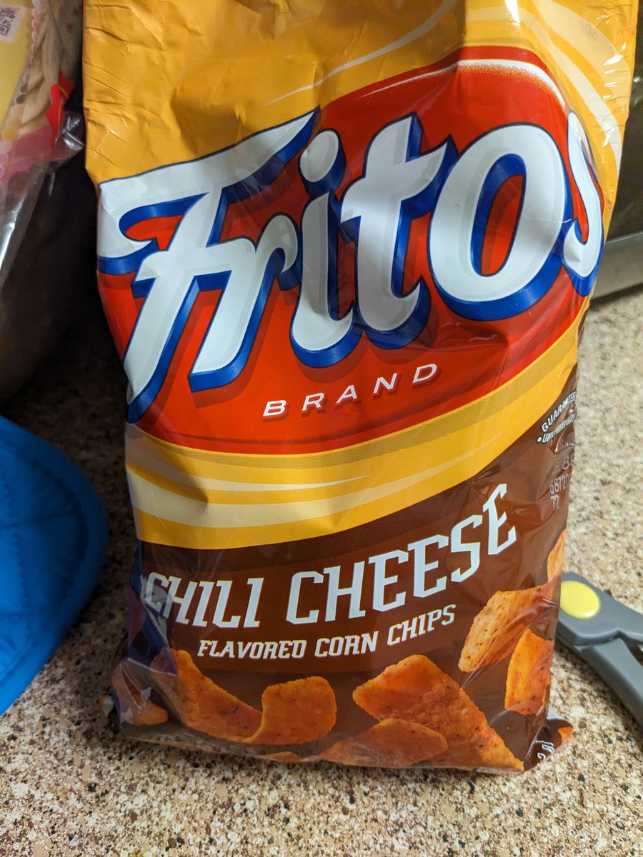 kekyoin7274's tweet photo. Just bought a bag of @Fritolay chilli cheese with actually no flavoring https://t.co/UNbNS5xynE