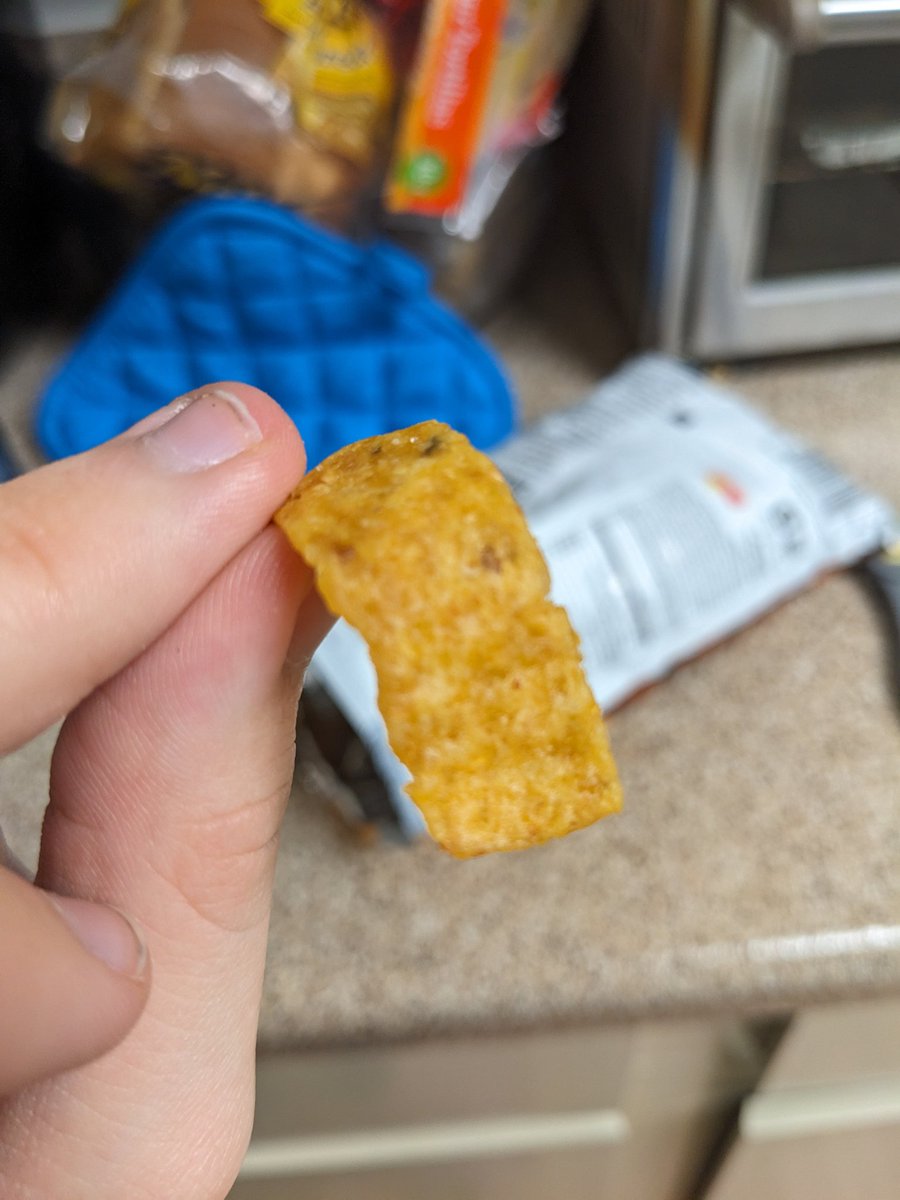 kekyoin7274's tweet photo. Just bought a bag of @Fritolay chilli cheese with actually no flavoring https://t.co/UNbNS5xynE
