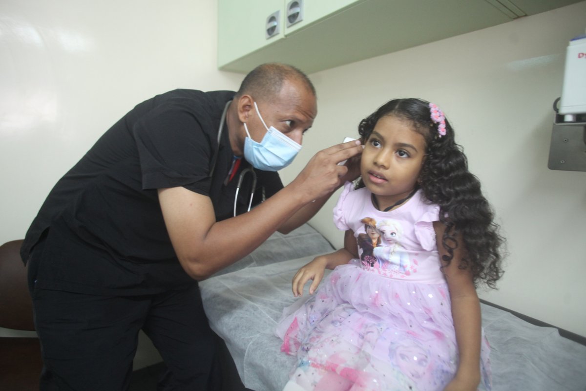 minenergia_ve's tweet image. #Entérate || G/J @NestorLReverol: En esta actividad promovida por #Asoelec, los trabajadores recibieron atención en diferentes especialidades como: Medicina General, Pediatría, Odontología, Oftalmología y Traumatología

#BloqueoCero