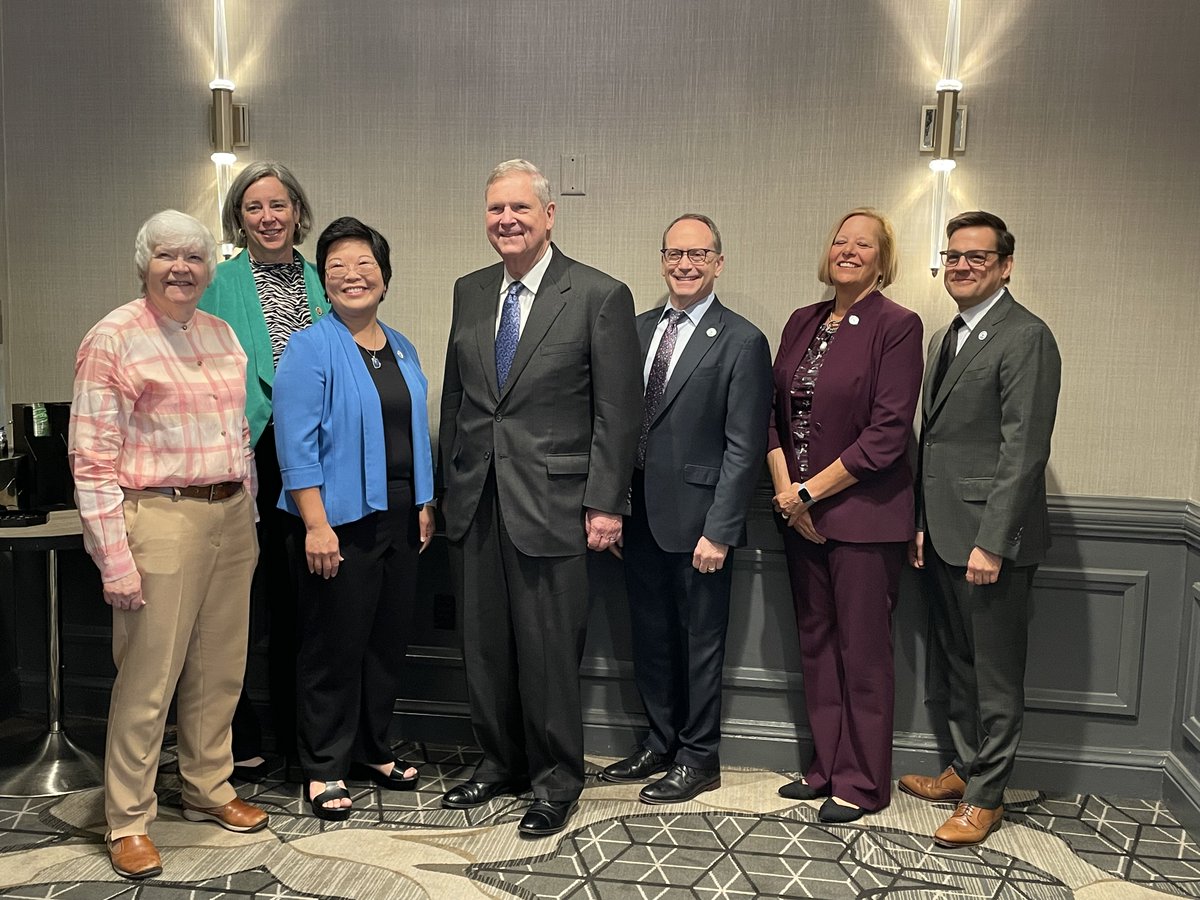 It was a pleasure to attend and speak at the 2024 @AmerAcadPeds Advocacy Conference on Monday. We need to put infant, child, and maternal health at the center—no one can do that better than pediatricians.