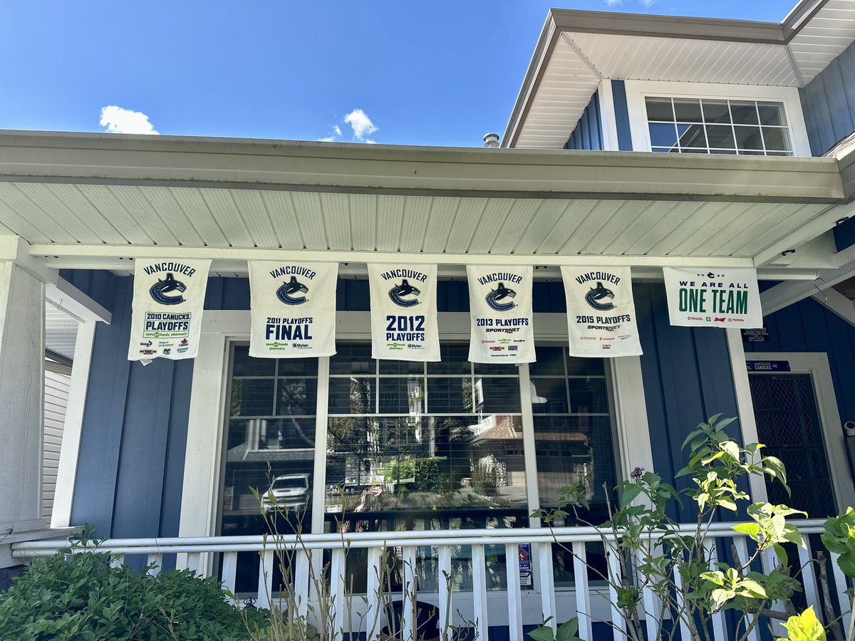 Animalloverkim's tweet photo. We’re ready for the playoffs to start

#ALLTogether all in!

#Canucks #vancouvercanucks  #GoCanucksGo #nhlplayoffs #NHL #canucksfan #2024playoffs #believe https://t.co/GHZQFJ3pFt