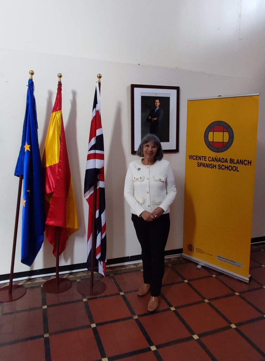 Conversa sobre o Esgrafiado Galego pro alumnado do Instituto Español Vicente Cañada Blanch en Londres.  Un luxo de comunidade educativa. Seguimos facendo Camiño