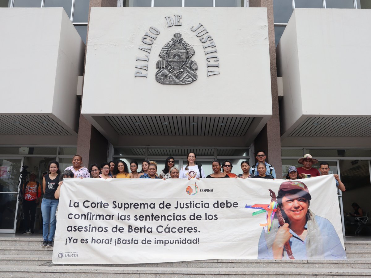 Desmintiendo las falsedades de los asesinos de #BertaCáceres hoy en la #CorteSupremaDeJusticia. No pudieron desvirtuar en el juicio las acusaciones e intentan engañar al pueblo.