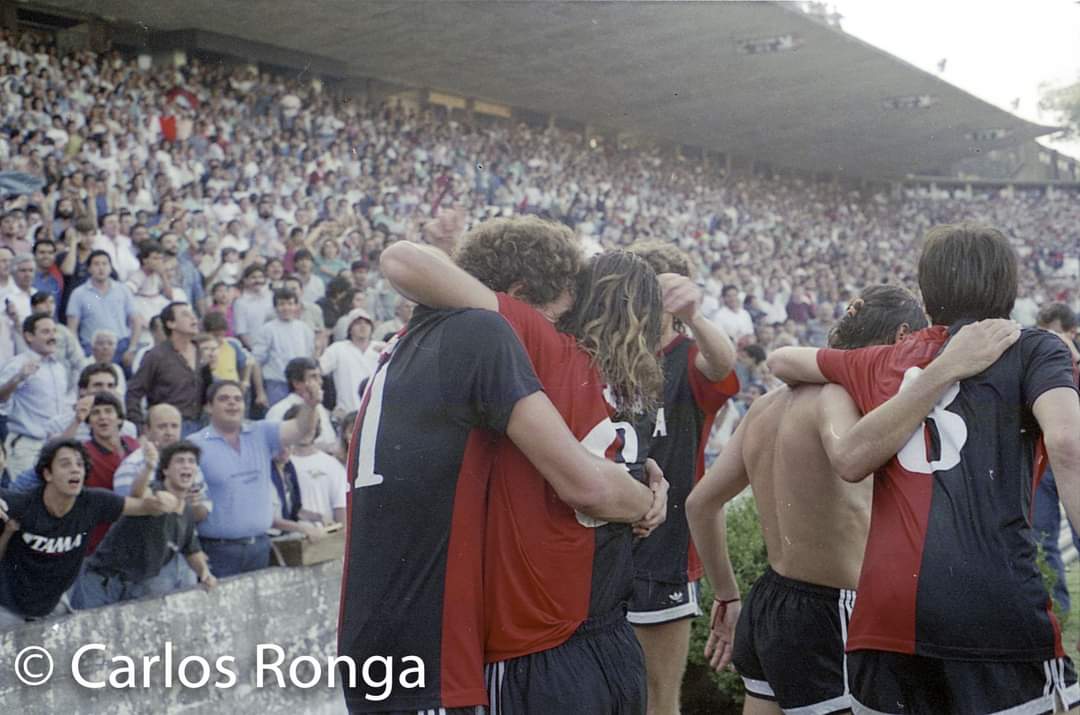 ElColoso74's tweet photo. 14/04/1991 🔴⚫️ https://t.co/h9DVRxqxvu