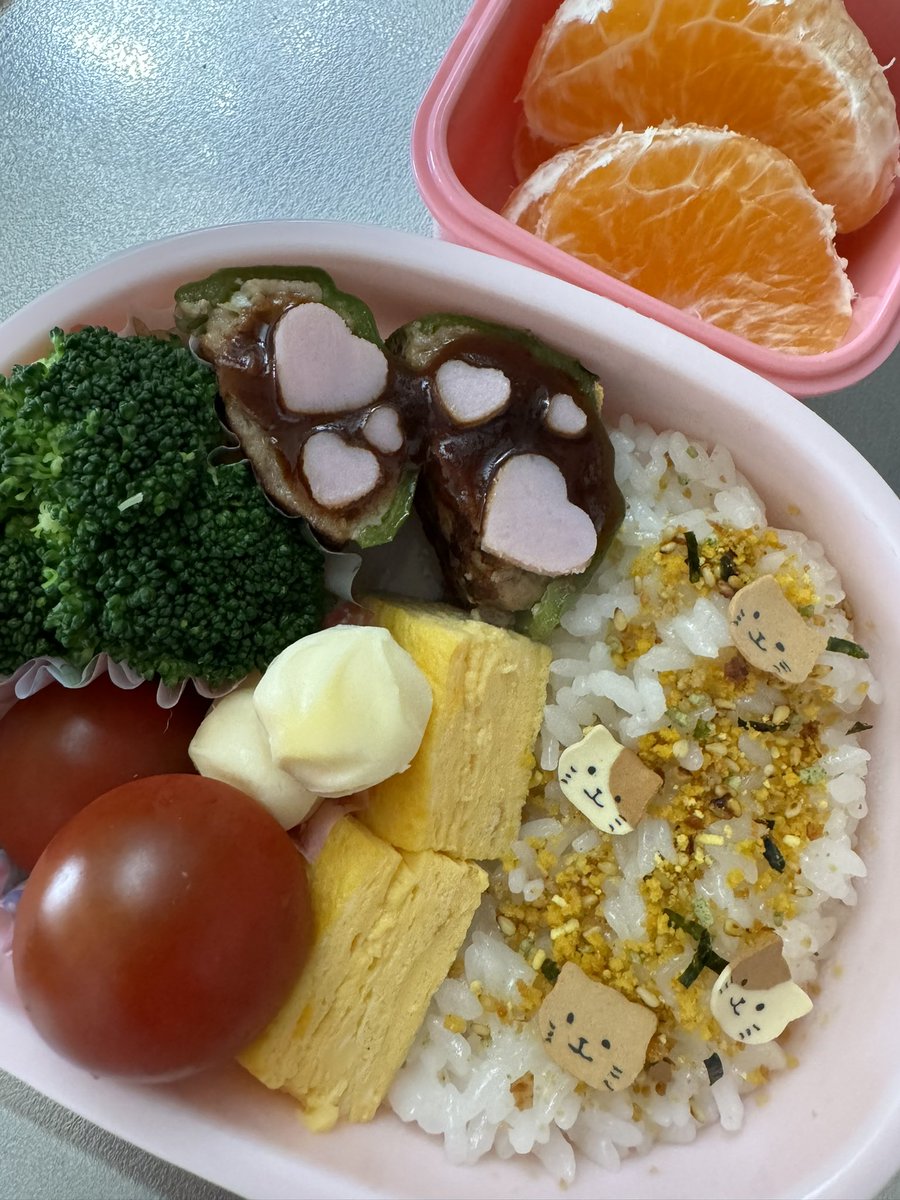 本日の娘弁当。ピーマンの肉詰め。