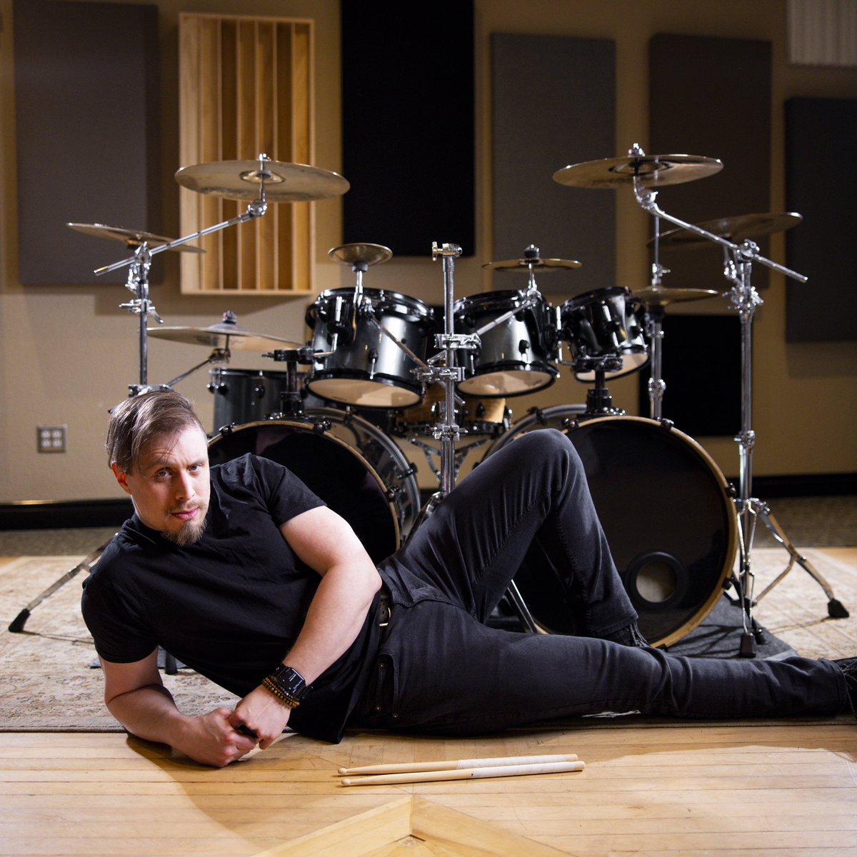 SigmaCaldera's tweet photo. “Record here often?” 😎🥁

(I’m sorry, I had to 🤣) https://t.co/QiXNMZZUob