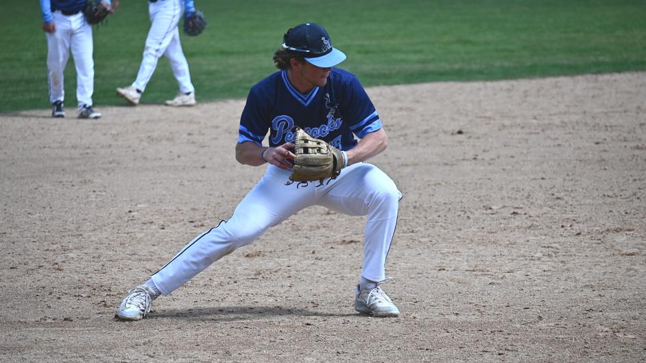 Upper Iowa Challenges Illinois Springfield in Final Road Stint #FeathersUp
🔗uiupeacocks.com/news/2024/4/18…