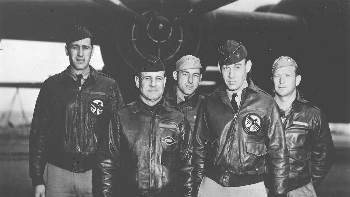 1942, then Lt. Dick Cole, copiloted the first B-25 to fly off the deck of the USS Hornet during WWII as part of the famed Doolittle Raiders. The last of the Doolittle Raiders, he passed away in 2019. Standing on the left of Doolittle.