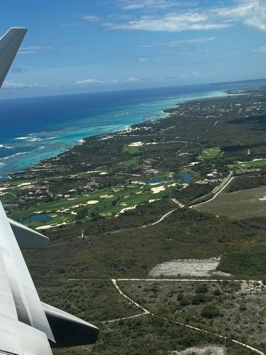 Corales from the sky✈️☀️