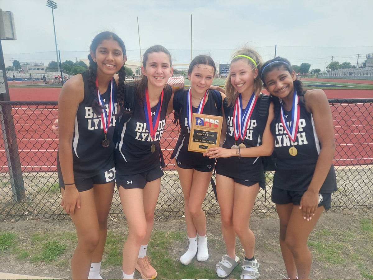 JV Girls are 6A-1 District Champions, and the Boys finished third. Great performances all around! @BishopLynch @blathletics @TexasTrackDad @AllieTenny @trackbarn