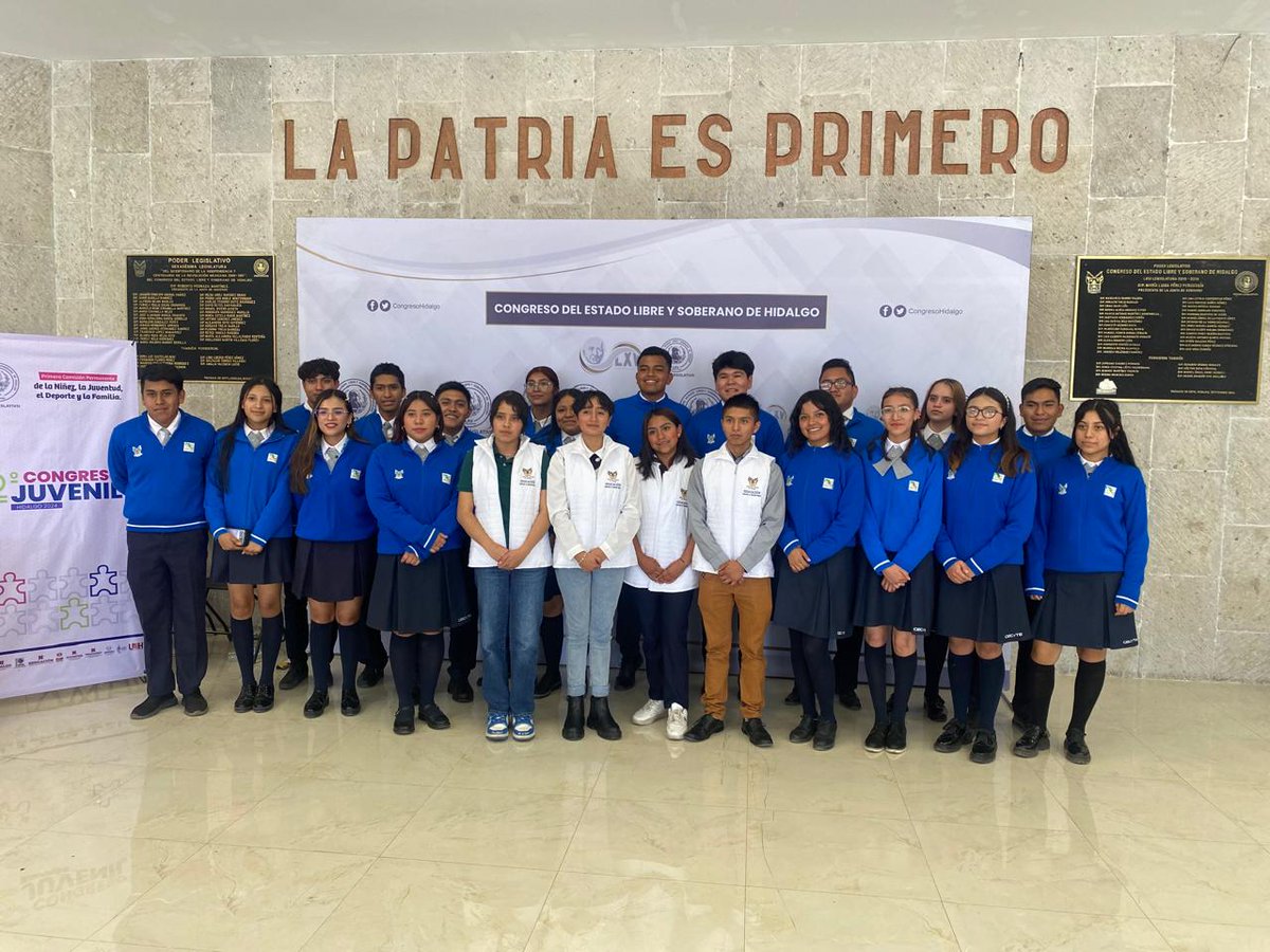 Felicidades a los alumnos que están participando en el 2do Congreso Juvenil Hidalgo como legisladores y legisladoras. Su compromiso fortalece la voz de la juventud en la legislatura, qué impactarán positivamente en la comunidad. 
#SomosUnEquipoTrasformandoElFuturo