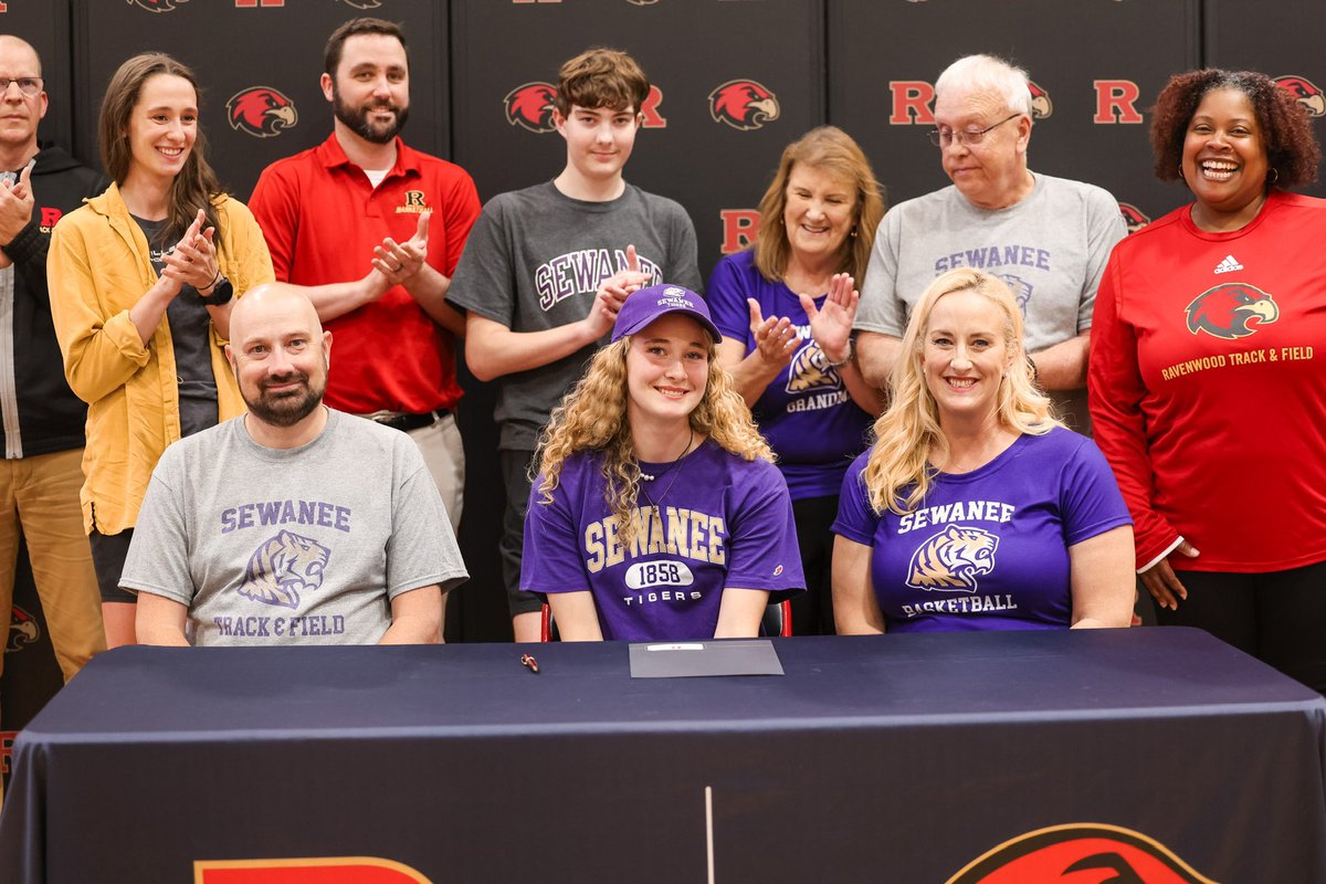 GraceCPotter's tweet photo. It’s Official! Just signed my commitment to play basketball &amp; run track for Sewanee! I can’t wait to join my new teammates on the mountain!! A HUGE THANKS to all my family, teammates &amp; coaches who guided me to this day &amp; those who gave me the opportunity to continue sports I love https://t.co/7J0C1b0ZQh