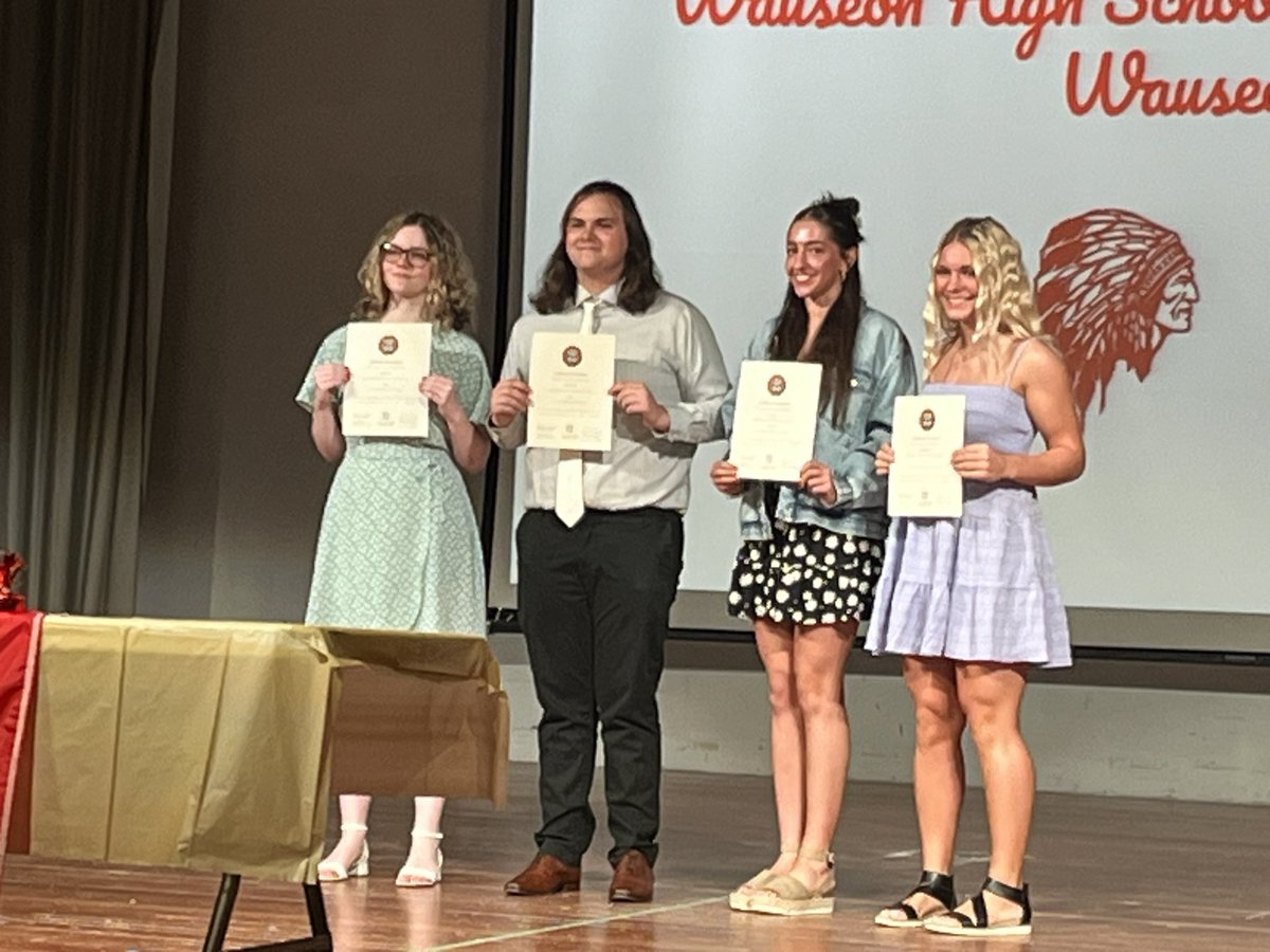 WauseonHigh's tweet photo. At tonight’s Sociedad Honoraria Hispanica Ceremonia de Induccion Y Premiacion five students were inducted and senior members were recognized. Congratulations to all students! #WauseonPride https://t.co/Xk7LqRtU2k