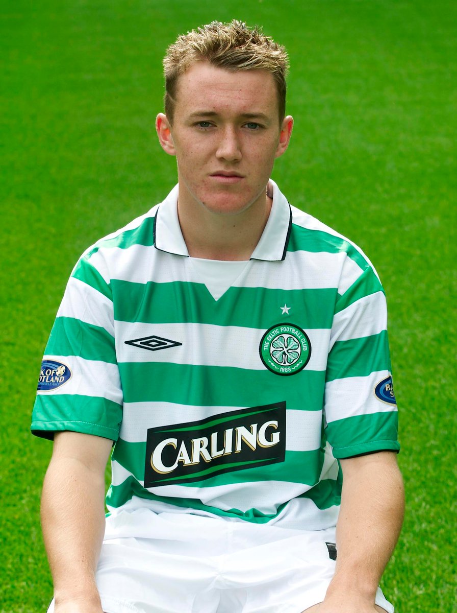 A very young Aiden McGeady, taken in 2004 when he was only 17 and in the first team.