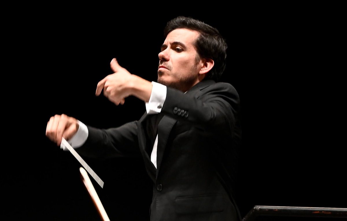 OSPAcom's tweet photo. Una inolvidable cita del #OSPAFest en el @Teatrogijon. Occidente y Oriente unidos por las profundas obras de Mahler y Du Yun del programa East West II. Un placer compartirlo con @BarronFleur y Benjamin Brun bajo la dirección de @nunoconductor. https://t.co/UhGM82o3eL