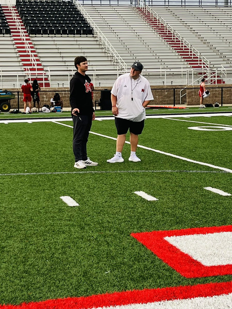 EMCCathletics's tweet photo. Spring practice for the 2024 Lions is in the books! We will have pictures from the last week or so in the Facebook album sometime later this evening. #PR1DE https://t.co/qgWC3aHxeb