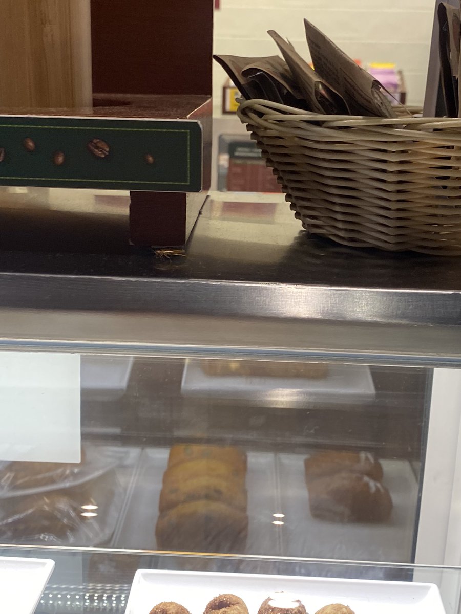 EmergenciasEc's tweet photo. Las proteínas han llegado al Sweet and Coffee del Dorado.
Así sabe más rico el café verdad? https://t.co/2LdOPyzar6