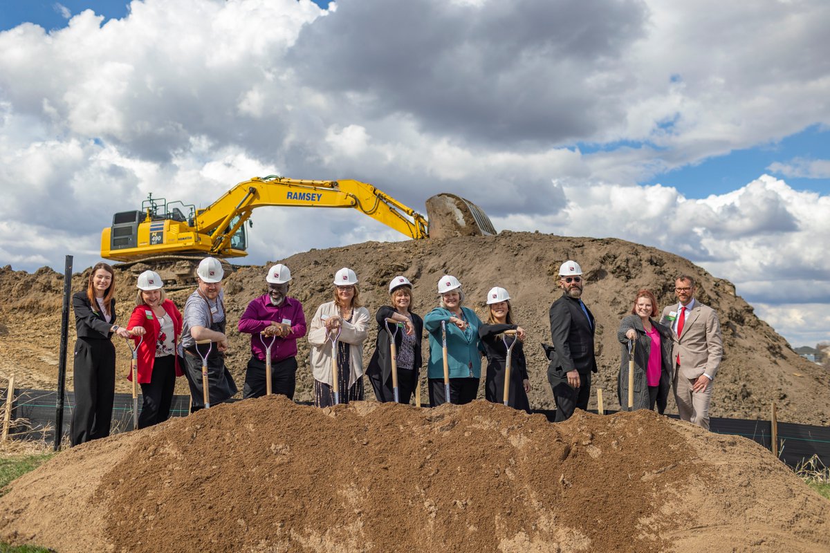 #BreakingGround a new independent retirement community for Trillium Woods in Plymouth, MN! rebusinessonline.com/kraus-anderson… The community will include wellness services, #SeniorHealthcare, #MemoryCare, #SkilledNursing and rehabilitation. @popedesigngroup #SeniorLiving #Housing