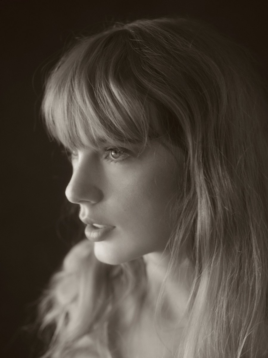 taylorswift13's tweet image. The Tortured Poets Department. An anthology of new works that reflect events, opinions and sentiments from a fleeting and fatalistic moment in time - one that was both sensational and sorrowful in equal measure. This period of the author’s life is now over, the chapter closed and…