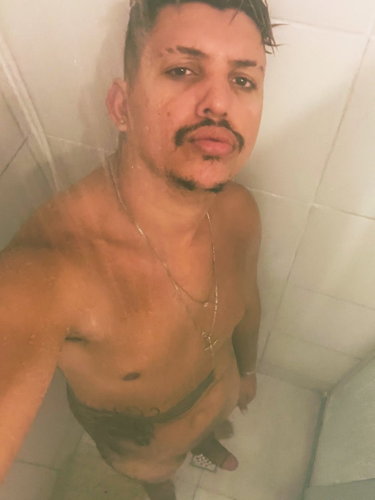AndradeDhi's tweet photo. Banho pra relaxar ☺️ 🙈 https://t.co/Pb7yuxbUSk