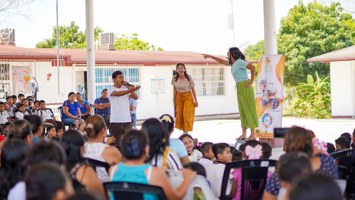 CCD_AC_'s tweet photo. Hoy estrenamos ‘Piña para la niña’ y fue un día inolvidable. Gracias a la escuela Benito Juárez por su recibimiento y entusiasmo.

#CCDAC #NNA #ODS4 #ODS5 #ODS16 https://t.co/xMrGnBxfLi
