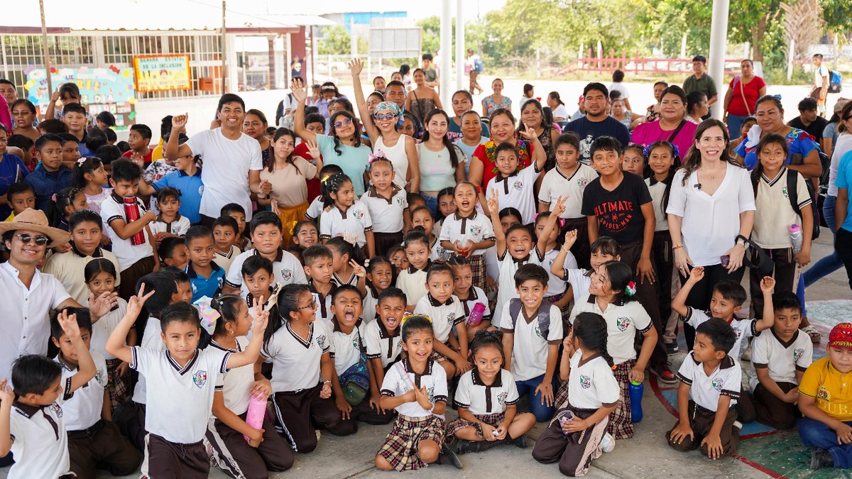 Hoy estrenamos ‘Piña para la niña’ y fue un día inolvidable. Gracias a la escuela Benito Juárez por su recibimiento y entusiasmo.

#CCDAC #NNA #ODS4 #ODS5 #ODS16