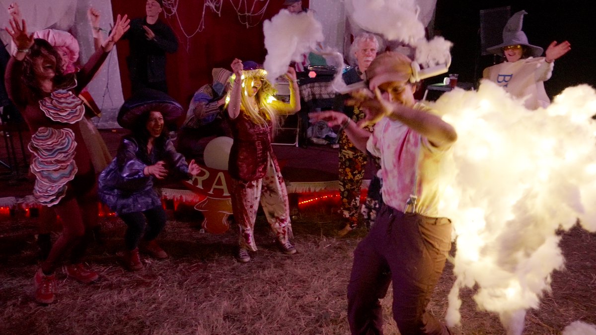 Did you know there are multiple ways to win prizes at Rad Myco this year? Win free passes at our costume competition.