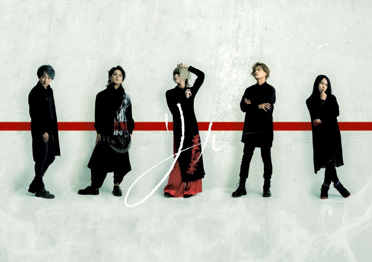 lotus_magic_d's tweet photo. ／
🔮オリジナル特集】Lotusで占ってみた！🔮
＼
Lotusの新コーナー「Lotusで占ってみた！」の第1弾には5人組ロックバンドのリールーが登場！

リールーが有名占い師栞さんに占ってもらった
面白企画です！どんな鑑定が繰り広げられたのか…！

▽記事はこちらから
https://t.co/whuEVnUWj5

#リールー https://t.co/1xWUo2hxn0