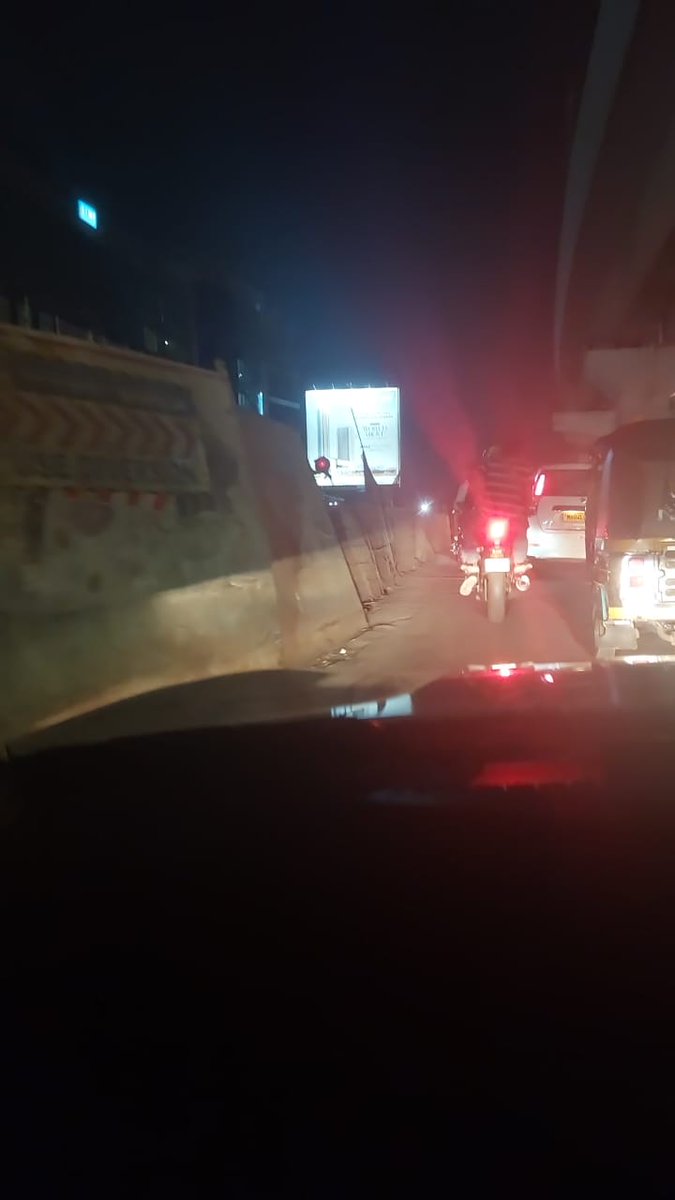 WeAllConnectwAc's tweet photo. @MMRDAOfficial @AshwiniBhide @DrSanMukherjee Sir, Ma'am, do we have a deadline to complete the subway work on WEH near Growels Mall Kandivali ?
Your officer Mr Ansari had given a commitment that the work would becompleted by May24we don't seethat happening
Citizens are suffering https://t.co/zEbjMmBawY