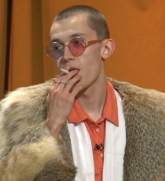 butchriot's tweet image. GIVE ME YOUR PUSSY