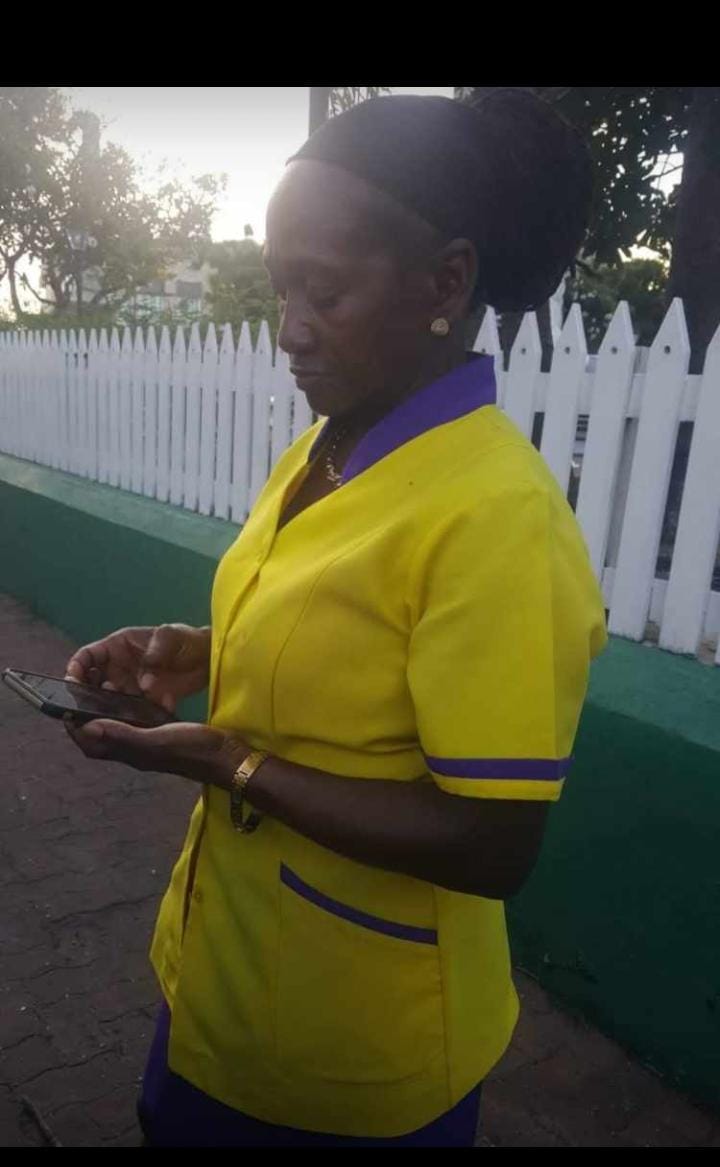 SIGNAL BOOST ⛔⛔

Guys my mum is missing, 
Her name is Sonia Parris, she wears  glasses 
She's about 5"2 
In her mid 50s 
She has long locs down to her calves or she wears it in a high bun 
She was last seen leaving chefette wildey