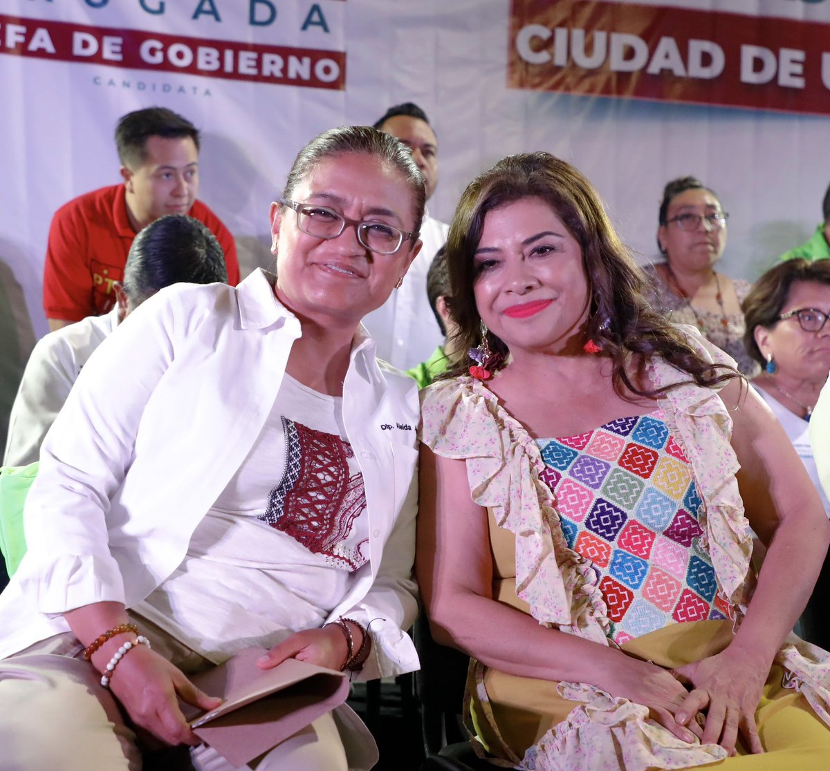 ALEIDAALAVEZ's tweet photo. Juntas y juntos construiremos el segundo piso de la transformación, desde el corazón del corazón de la ciudad.
#Iztapalapa es cuna del obradorismo, aquí se vive y se siente el cambio verdadero.
#ClaraJefaDeGobierno 
#AleidaAlcaldesa 
#OrgullosamenteIztapalapa https://t.co/s6uMd7sQDV