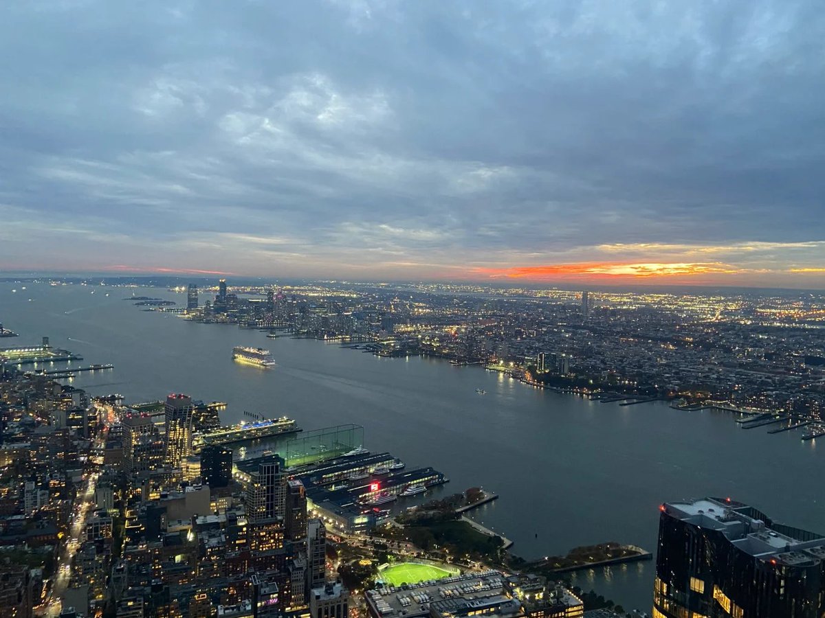 The night view of New York at night is really beautiful~