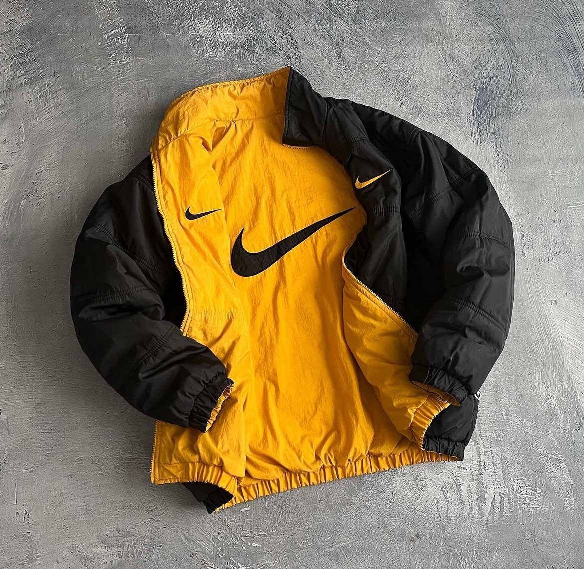 Fashion Essentials tweet media