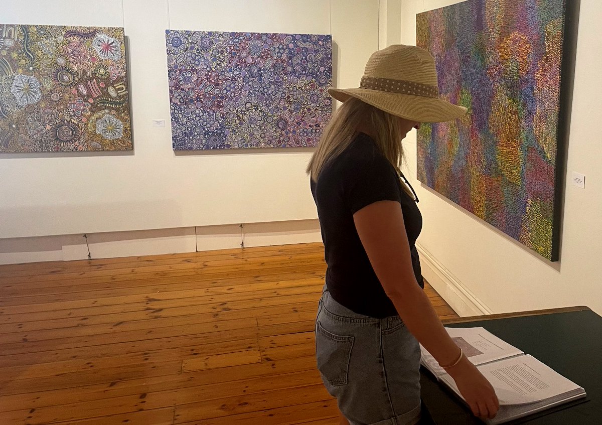 Japingka Gallery open hours Mon- Fri 10-5, Sat 12-5, Sun 12-5, 47 High St, Fremantle or available to view online - japingkaaboriginalart.com/exhibitions/ #contemporaryart #aboriginalart #indigenous