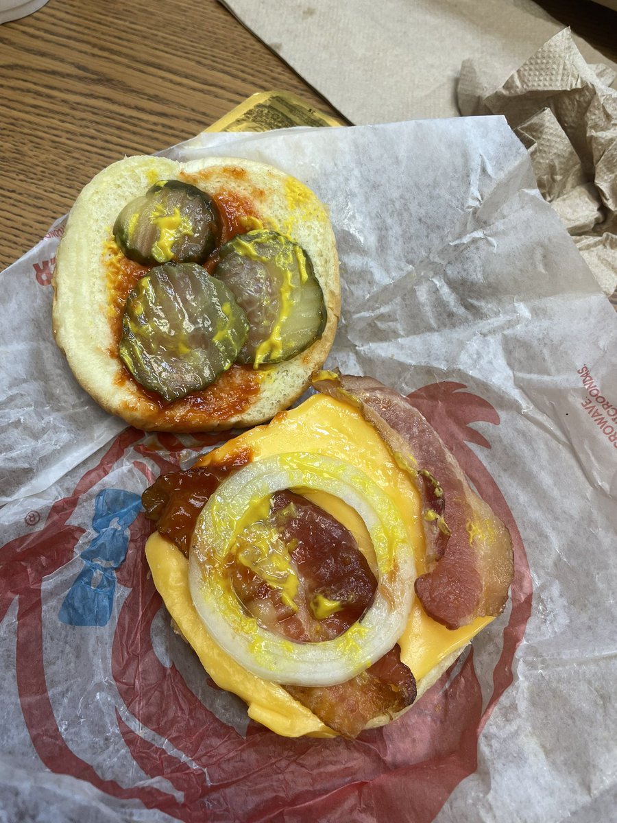 Fuzz_Baldrin's tweet photo. @Wendys your location in Greencastle, Indiana just gave me a burger without a patty. I expected better from a pristine establishment such as yourself. I’m not mad, just disappointed.

   Respectfully, A loyal customer https://t.co/UHAmoE7Ilv