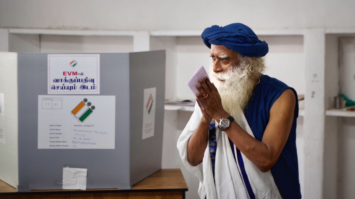 TimesNow's tweet photo. Sadhguru casts his vote for the first phase of #LokSabhaElections2024📷 

#ElectionsWithTimesNow #June4WithTimesNow #Sadhguru 

(Image courtesy: @SadhguruJV) https://t.co/hXKTapQvbK
