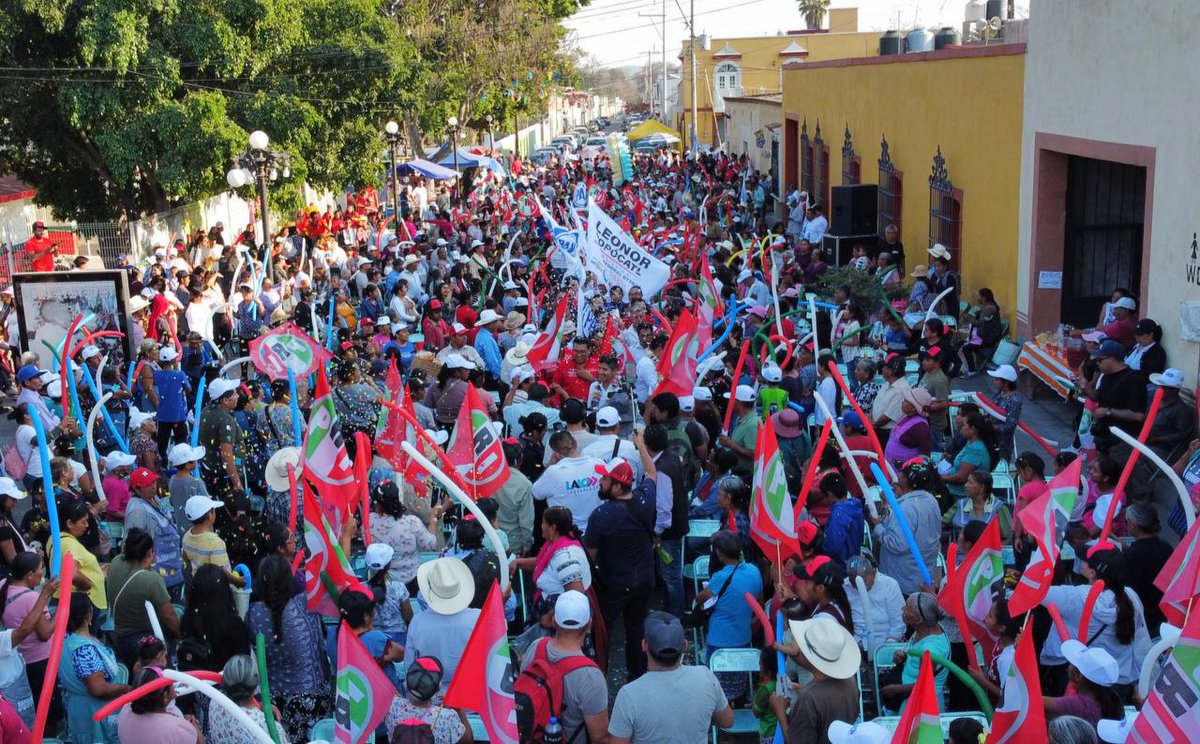 Huaquechula se convirtió en un río de color y alegría y cuando el río suena, ¡la victoria se acerca! Gracias por acompañarme en mi recorrido, estoy seguro que juntos lograremos el rumbo seguro 💪 

#LaloGobernador 

Agradezco a Raúl Marín por la invitación y a Pablo Angulo,