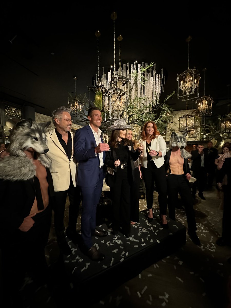 @LisaVanderpump @CaesarsRewards @harveystahoe @LeonnaLewis 'We are thrilled to welcome you to Wolf and grateful for the visionary partnership we have with Lisa Vanderpump and her incredible team.' Anthony Carano, President & COO of Caesars Entertainment, welcomes Lisa's latest concept to life in beautiful Lake Tahoe 🐺
