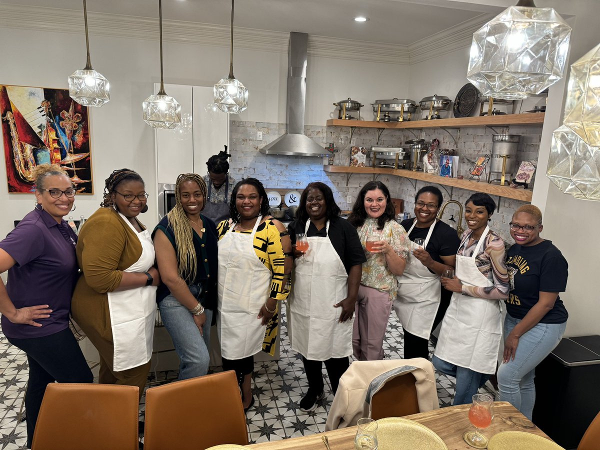 mel_504's tweet photo. It is so important that as leaders we make time for rest and relaxation. Thank you to @innatepromise for making this evening possible and supporting early childhood leaders of color. #ECLOC @myTGnola @Mommyfluent @emmyodwyer @misstaetay @BirthmarkDoulas https://t.co/yhHPW6MIT8
