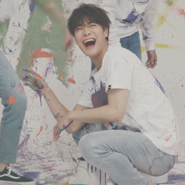 moonbin archive™️ tweet media