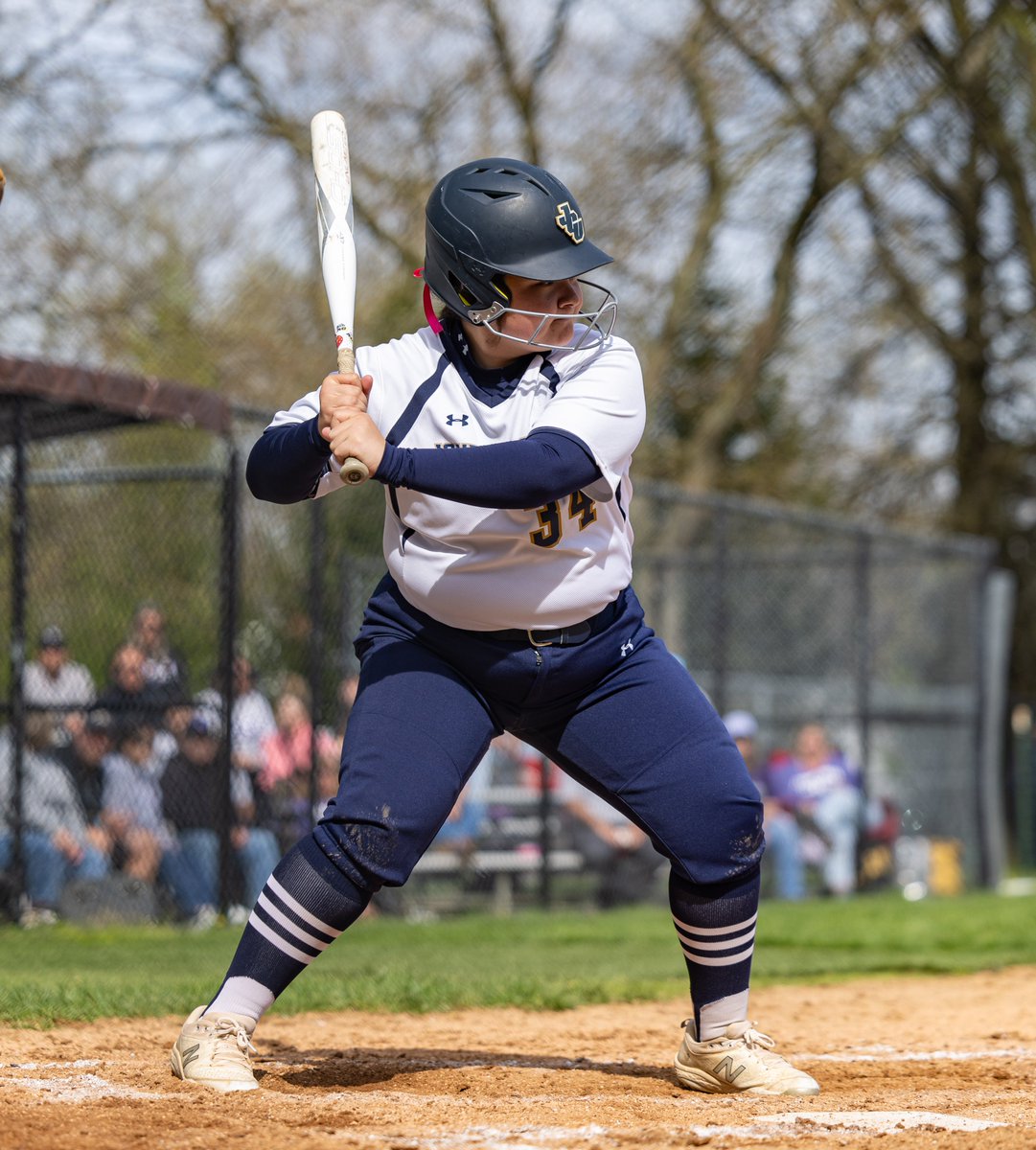 jcusports's tweet photo. SB: Blue Streaks drop two games on a sunny day at Bracken Field to first-place Raiders 🌤️🥎

📰https://t.co/GbztKT9RNA https://t.co/tu0wuDvbaV